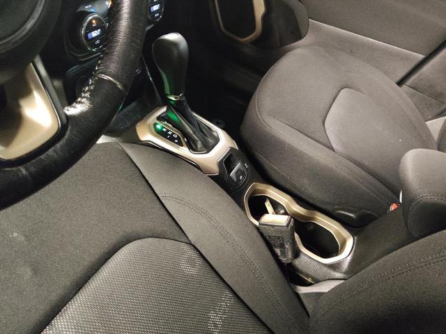 Photo of 2016 Black Jeep Renegade