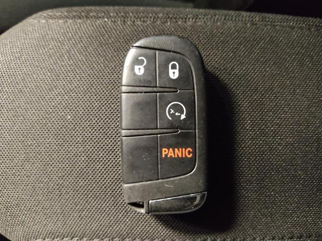 Photo of 2016 Black Jeep Renegade
