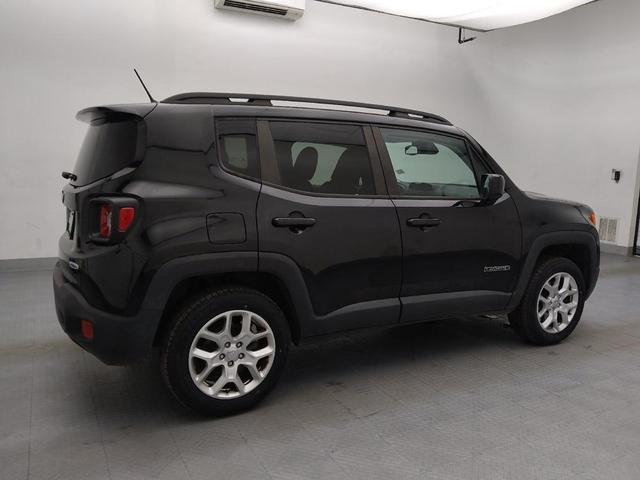 Photo of 2016 Black Jeep Renegade