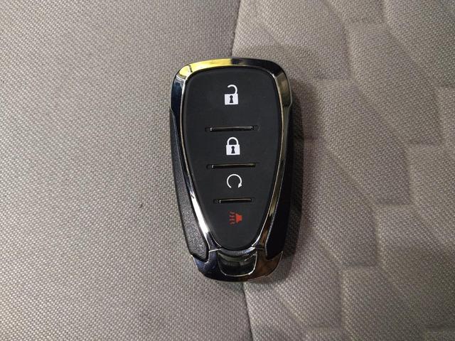 Photo of 2021 Nightfall Gray Metallic Chevrolet Equinox