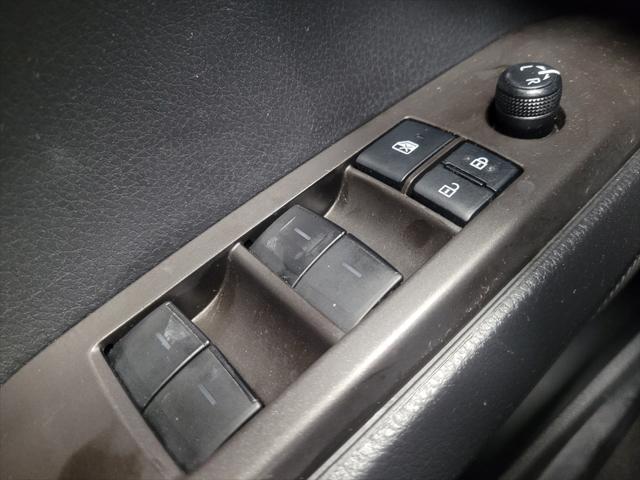 Photo of 2021 Midnight Black Metallic Toyota Camry