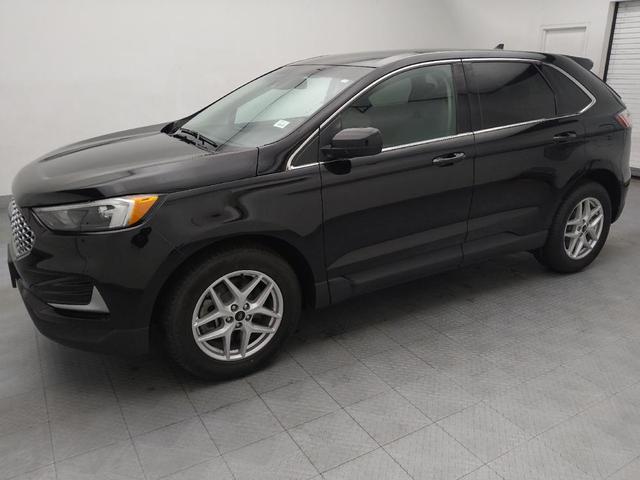 Photo of 2023 Agate Black Metallic Ford Edge