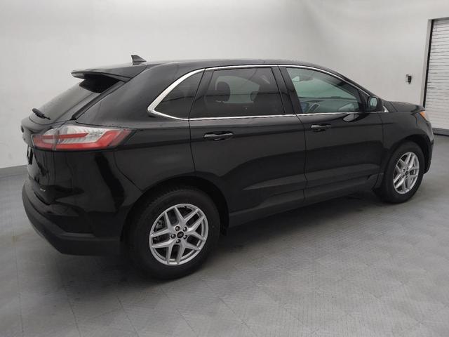 Photo of 2023 Agate Black Metallic Ford Edge