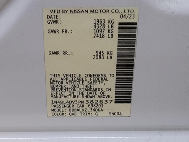 Photo of 2023 Pearl White Tricoat Nissan Altima