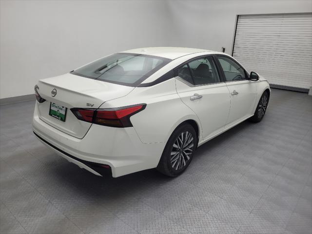 Photo of 2023 Pearl White Tricoat Nissan Altima