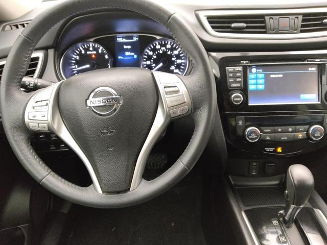 Photo of 2015 Cayenne Red Nissan Rogue