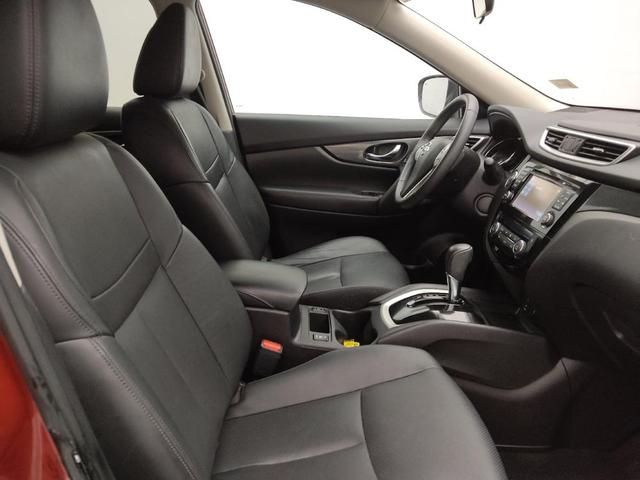 Photo of 2015 Cayenne Red Nissan Rogue