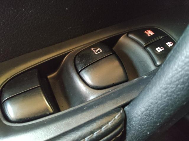 Photo of 2015 Cayenne Red Nissan Rogue