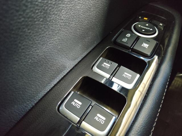 Photo of 2019 Dragon Brown Kia Sorento