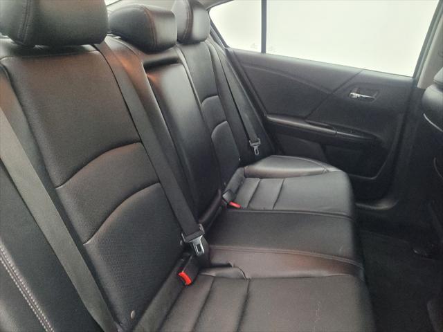 Photo of 2014 Alabaster Silver Metallic Honda Accord