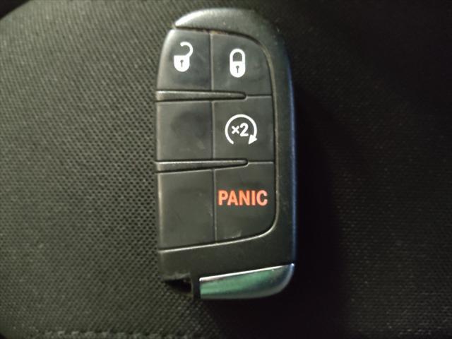 Photo of 2015 Omaha Orange Jeep Renegade