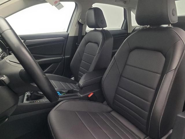 Photo of 2024 Pyrite Silver Metallic Volkswagen Jetta