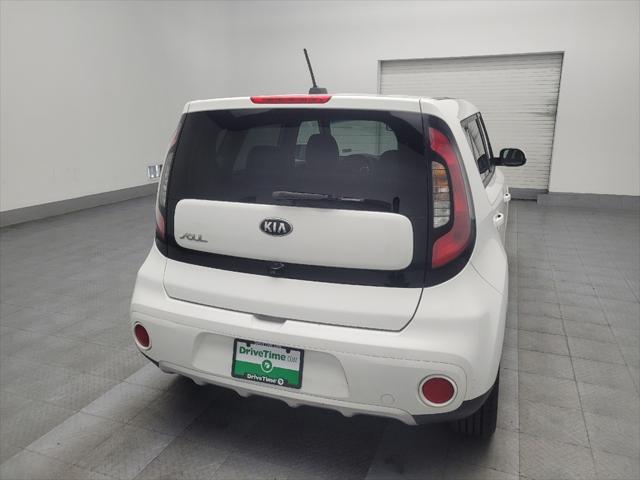 Photo of 2018 White Kia Soul