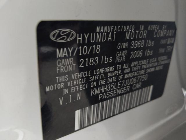 Photo of 2018 Ceramic White Hyundai Elantra GT