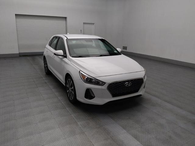 Photo of 2018 Ceramic White Hyundai Elantra GT