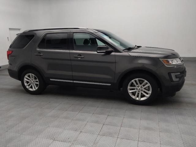 Photo of 2017 Gray Ford Explorer