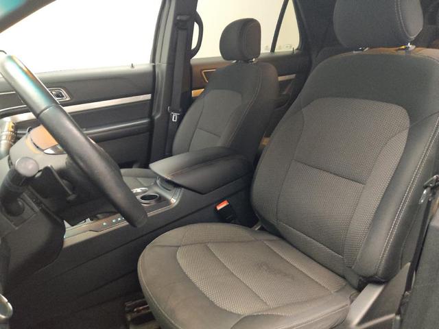 Photo of 2017 Gray Ford Explorer