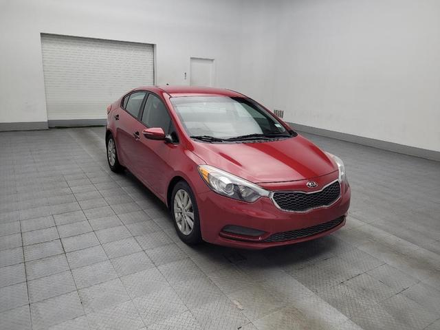Photo of 2016 Crimson Red Metallic Kia Forte