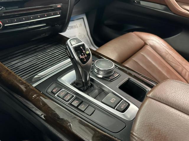 Photo of 2017 Alpine White BMW X5