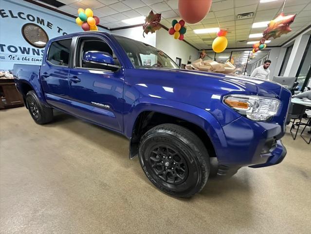 Photo of 2022 Blue Crush Metallic Toyota Tacoma