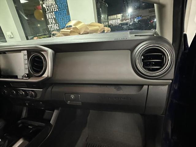 Photo of 2022 Blue Crush Metallic Toyota Tacoma