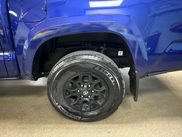 Photo of 2022 Blue Crush Metallic Toyota Tacoma