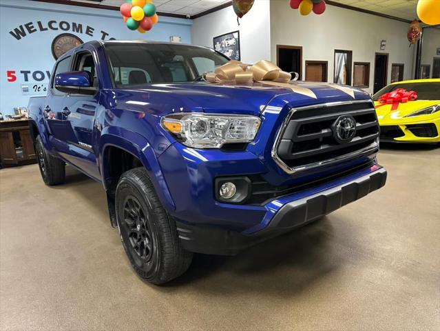 Photo of 2022 Blue Crush Metallic Toyota Tacoma