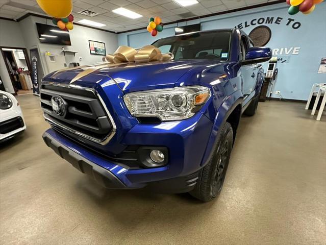 Photo of 2022 Blue Crush Metallic Toyota Tacoma