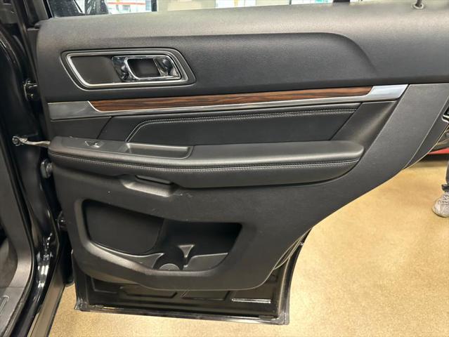 Photo of 2016 Shadow Black Ford Explorer