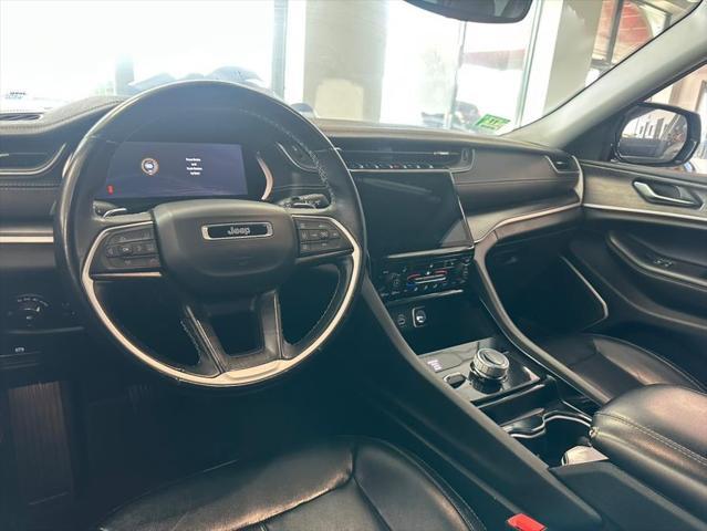 Photo of 2021 Baltic Gray Metallic Clearcoat Jeep Grand Cherokee L