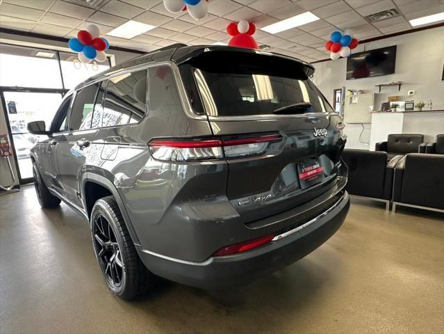 Photo of 2021 Baltic Gray Metallic Clearcoat Jeep Grand Cherokee L