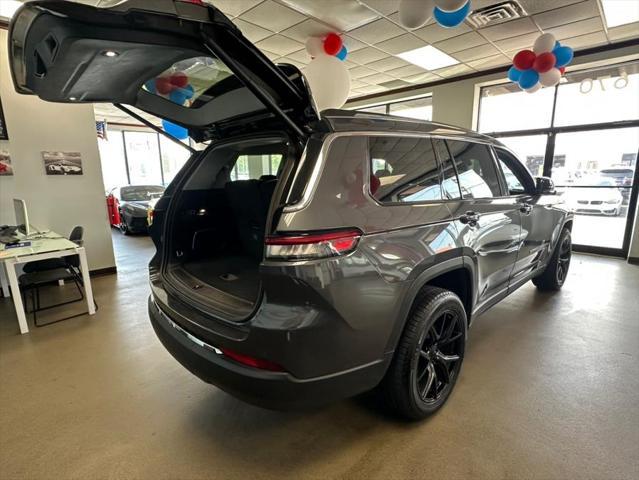 Photo of 2021 Baltic Gray Metallic Clearcoat Jeep Grand Cherokee L