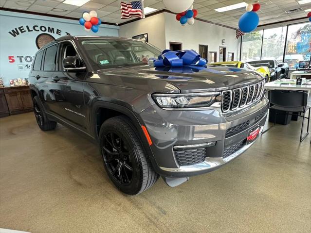 Photo of 2021 Baltic Gray Metallic Clearcoat Jeep Grand Cherokee L