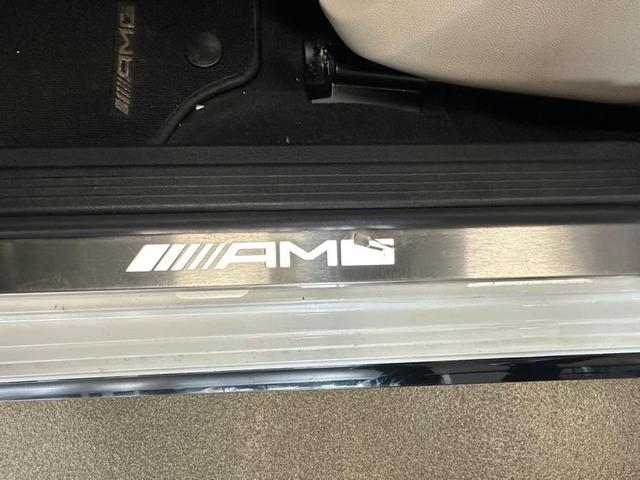 Photo of 2014 Polar White Mercedes-Benz E-Class