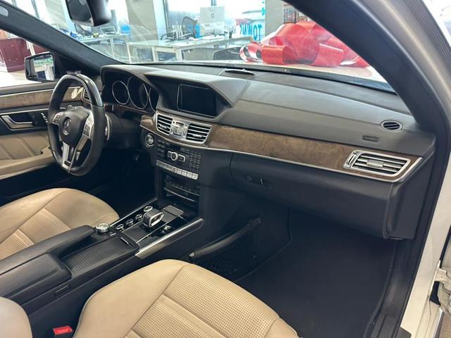 Photo of 2014 Polar White Mercedes-Benz E-Class