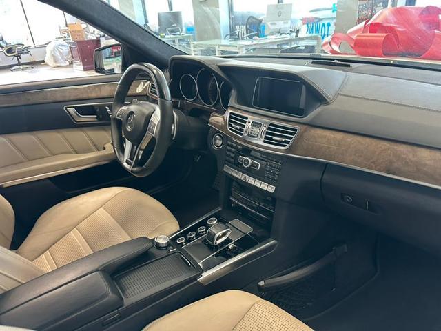 Photo of 2014 Polar White Mercedes-Benz E-Class