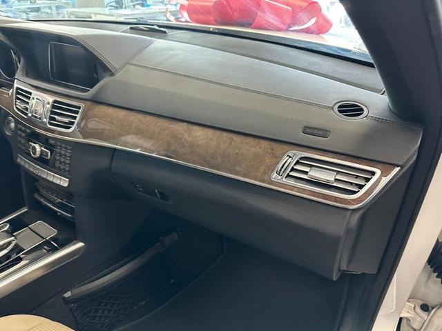 Photo of 2014 Polar White Mercedes-Benz E-Class