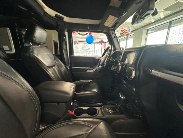Photo of 2017 Black Clearcoat Jeep Wrangler Unlimited