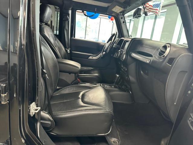 Photo of 2017 Black Clearcoat Jeep Wrangler Unlimited