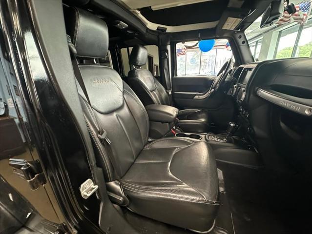 Photo of 2017 Black Clearcoat Jeep Wrangler Unlimited