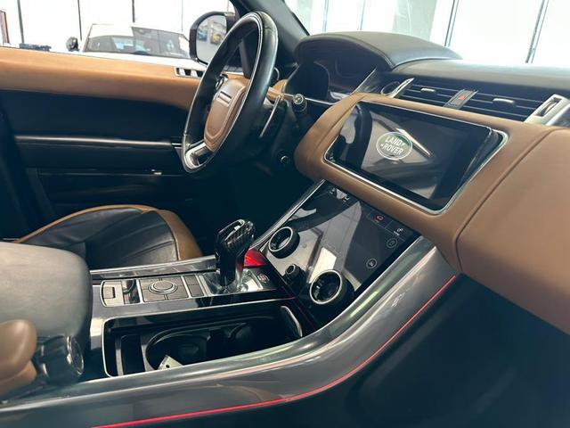 Photo of 2019 Fuji White Land Rover Range Rover Sport