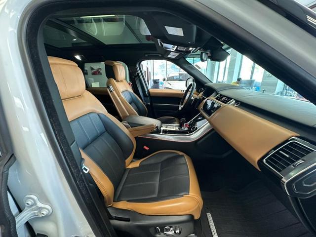 Photo of 2019 Fuji White Land Rover Range Rover Sport