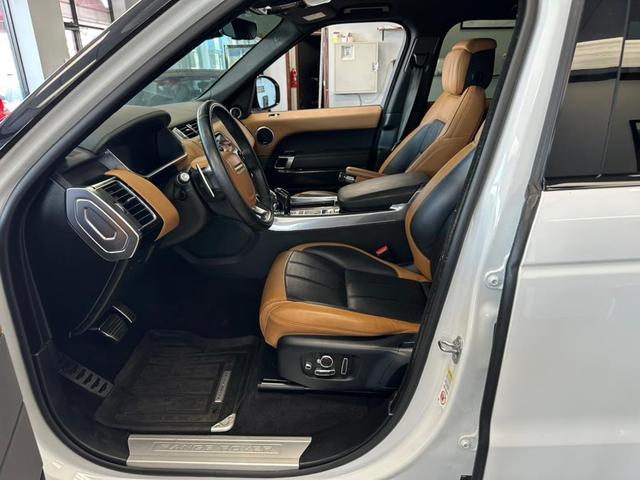 Photo of 2019 Fuji White Land Rover Range Rover Sport