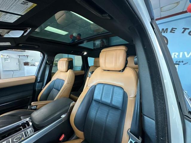 Photo of 2019 Fuji White Land Rover Range Rover Sport