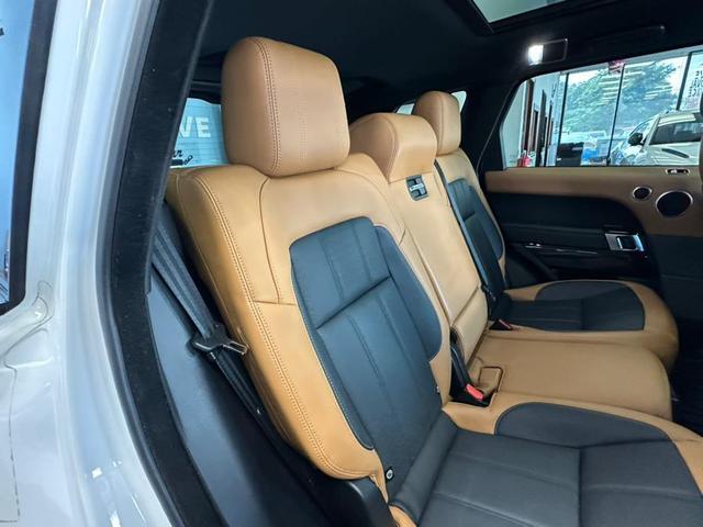 Photo of 2019 Fuji White Land Rover Range Rover Sport