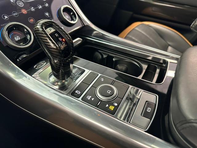 Photo of 2019 Fuji White Land Rover Range Rover Sport