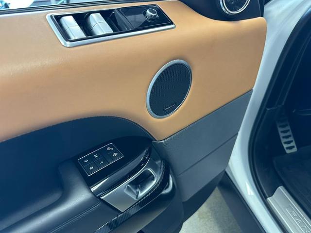 Photo of 2019 Fuji White Land Rover Range Rover Sport