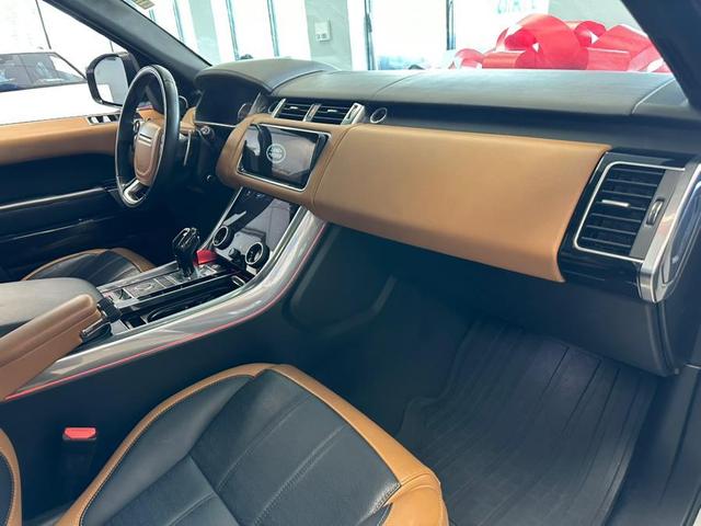 Photo of 2019 Fuji White Land Rover Range Rover Sport