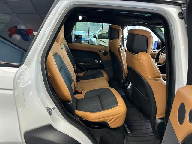 Photo of 2019 Fuji White Land Rover Range Rover Sport