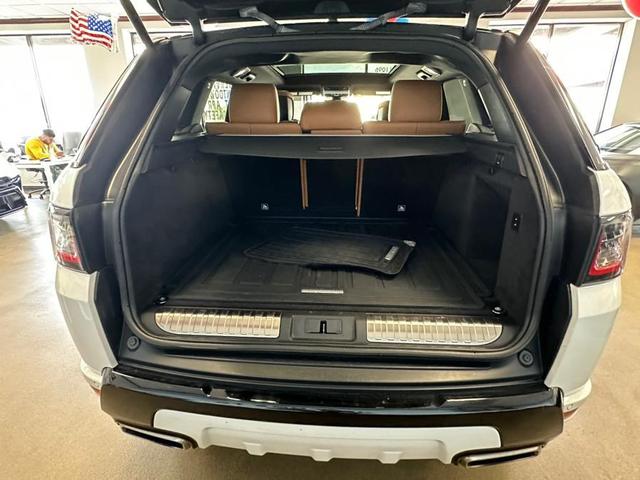 Photo of 2019 Fuji White Land Rover Range Rover Sport